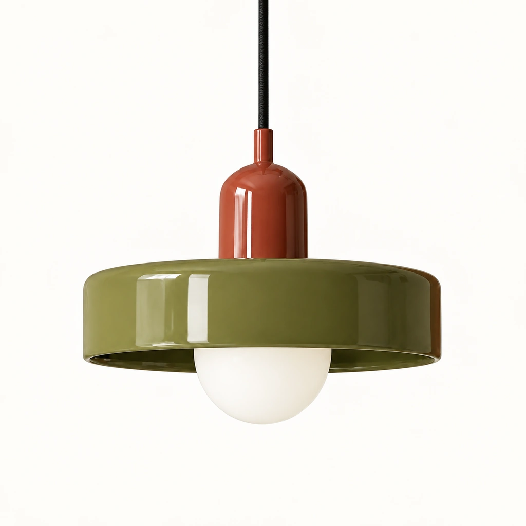 08 studio red green
