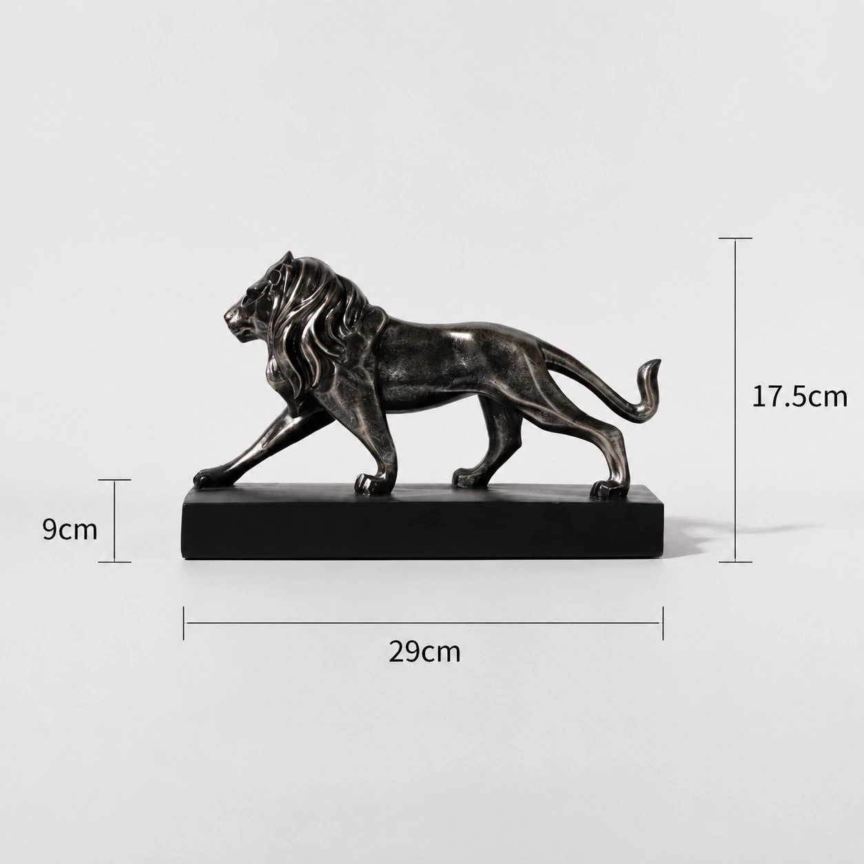 Dimensions d'origine du modèle Rune B : lion en marche