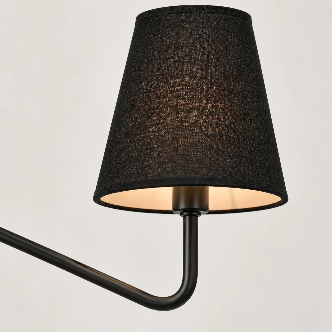 Four-light linear chandelier Black Shades shared detail