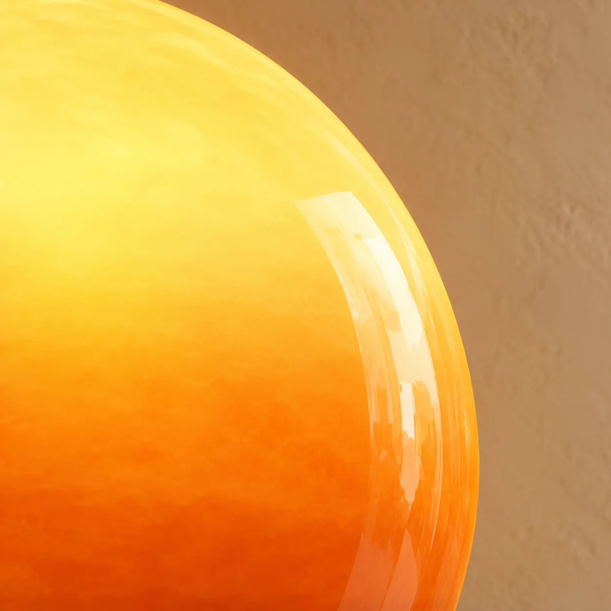 Lato della cupola in vetro caramello lucido