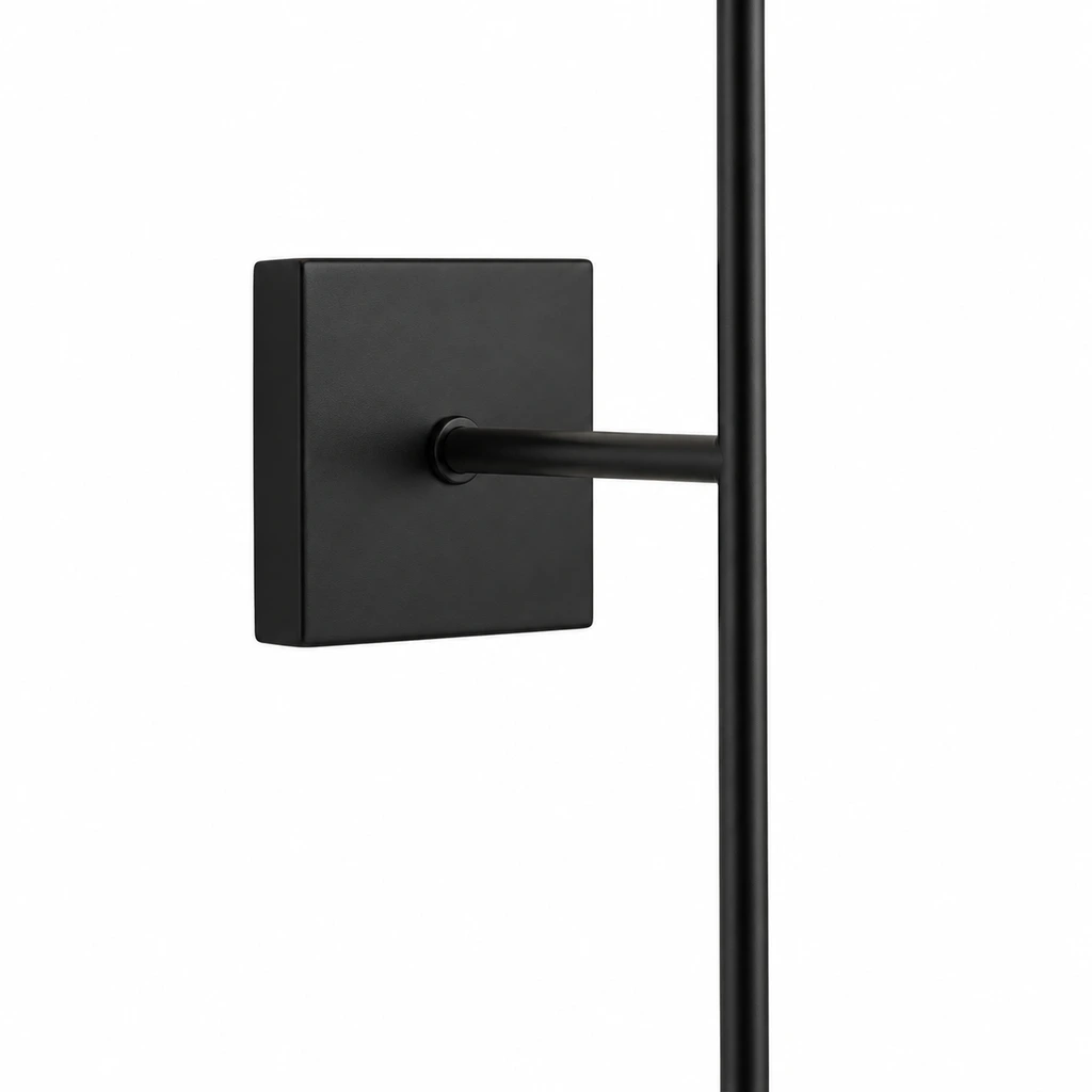 Close view of the square backplate and arm connection