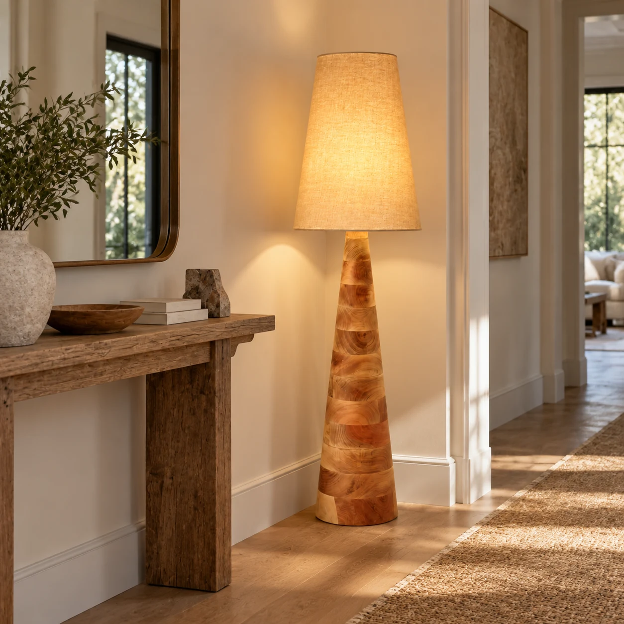 Lampadaire Elodie dans une entrée de maison