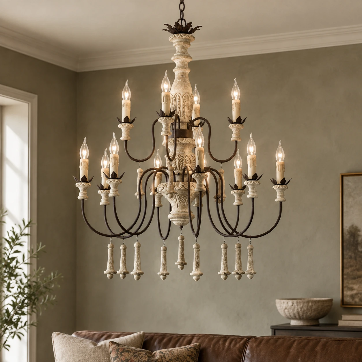 Lustre en bois à douze têtes dans un salon