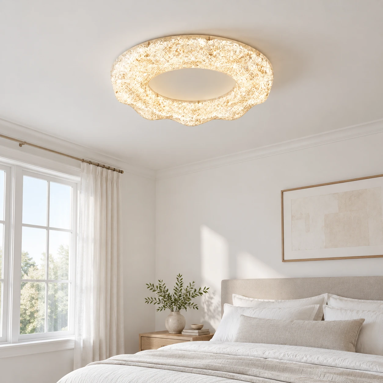 Plafonnier Clara à fixation directe dans une chambre neutre