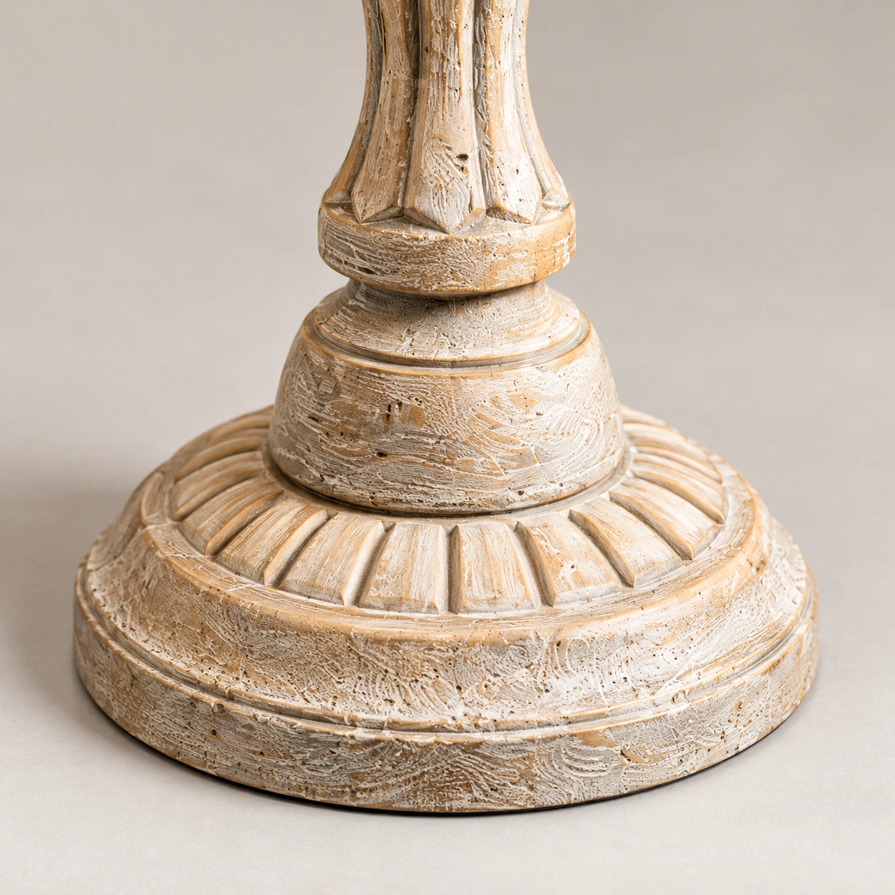Round fluted wood base